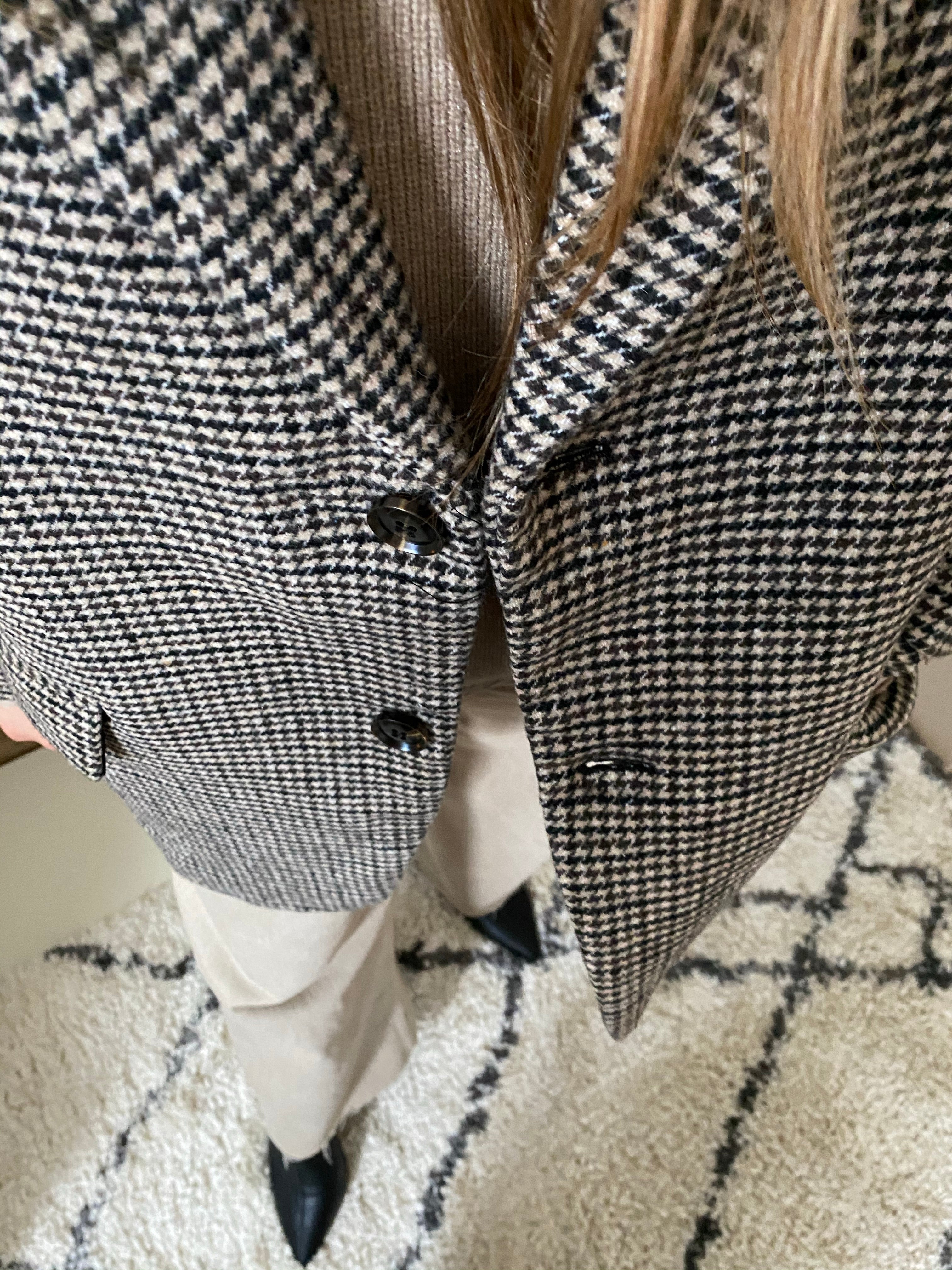 Yui Houndstooth Coat