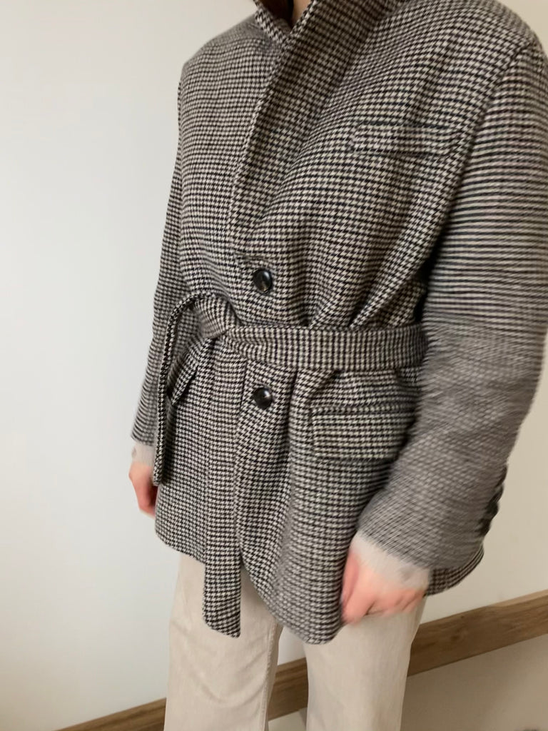 Yui Houndstooth Coat